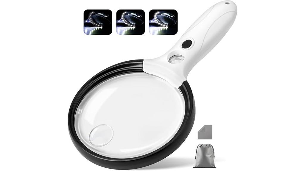 illuminated handheld magnifier